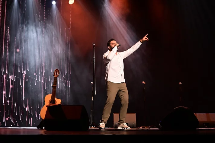 Kendji at Casino du Liban