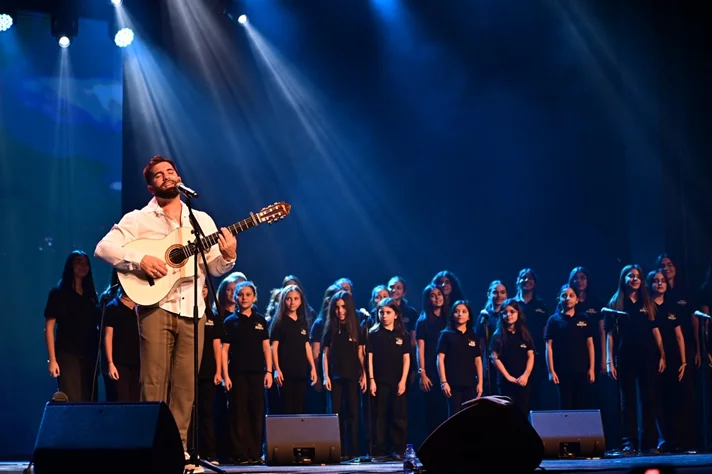 Kendji at Casino du Liban