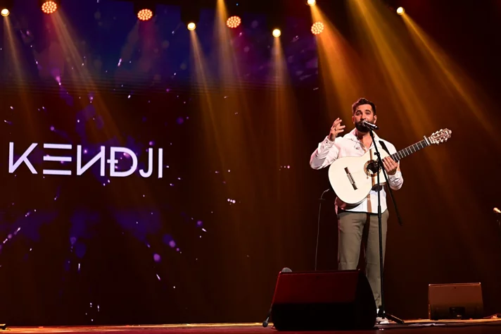 Kendji at Casino du Liban