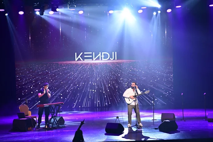 Kendji at Casino du Liban