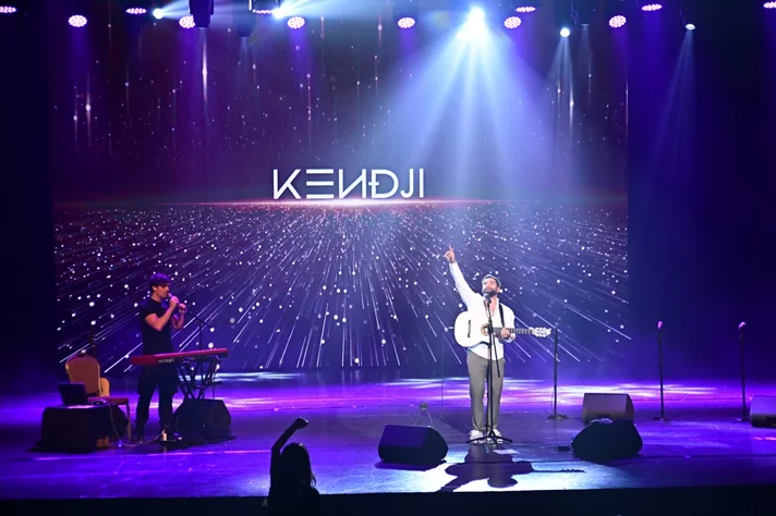 Kendji at Casino du Liban