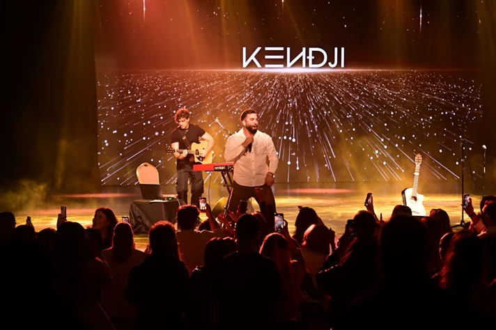 Kendji at Casino du Liban