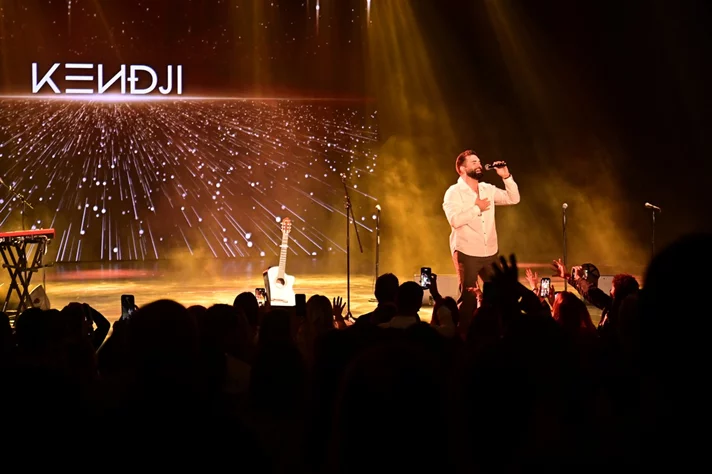 Kendji at Casino du Liban