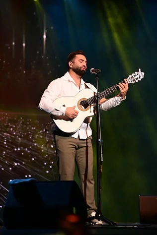 Kendji at Casino du Liban