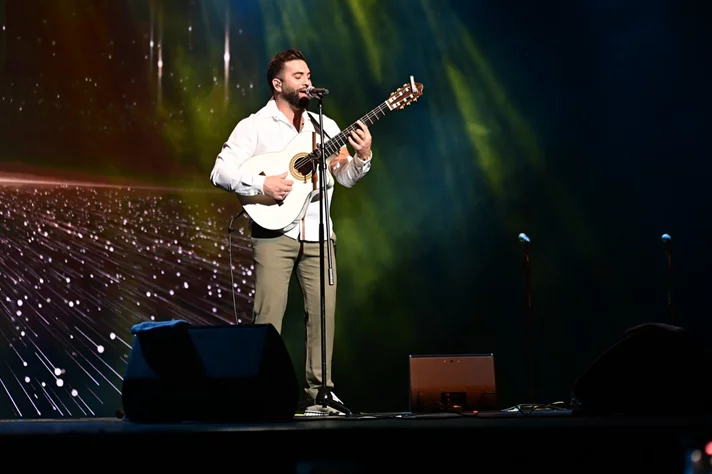 Kendji at Casino du Liban