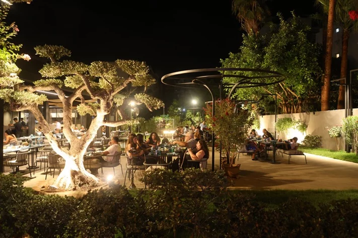 Lakkis Farm at Jal El Dib