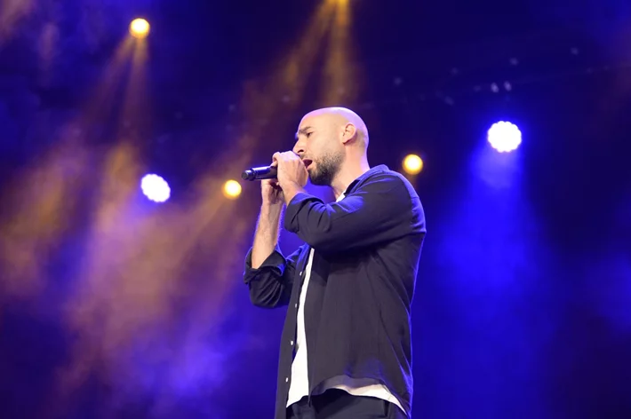 Laughing in Translation