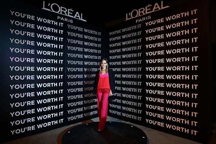 L'Oreal Paris The Glow & Gloss Museum