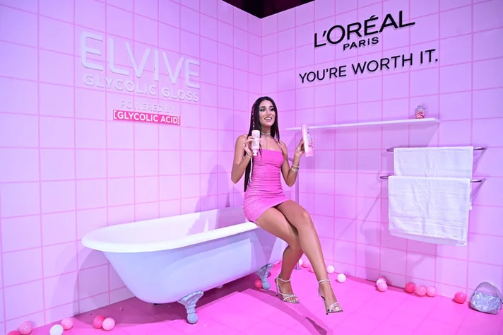 L'Oreal Paris The Glow & Gloss Museum