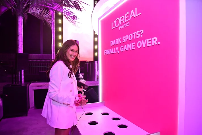 L'Oreal Paris The Glow & Gloss Museum