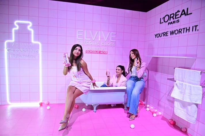 L'Oreal Paris The Glow & Gloss Museum