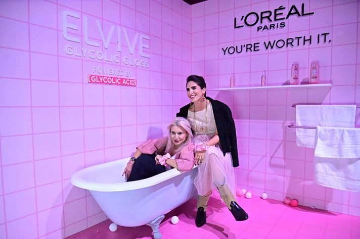 L'Oreal Paris The Glow & Gloss Museum