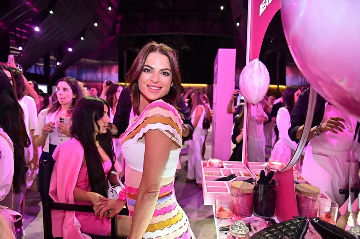 L'Oreal Paris The Glow & Gloss Museum
