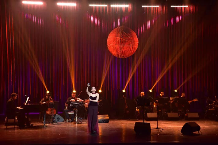 Marilyne Naaman at Casino du Liban