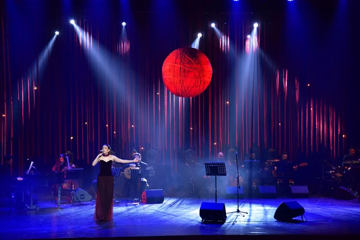 Marilyne Naaman at Casino du Liban