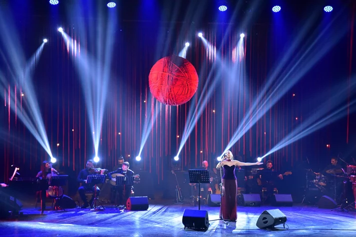 Marilyne Naaman at Casino du Liban