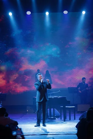 Marwan Khoury at Casino du Liban