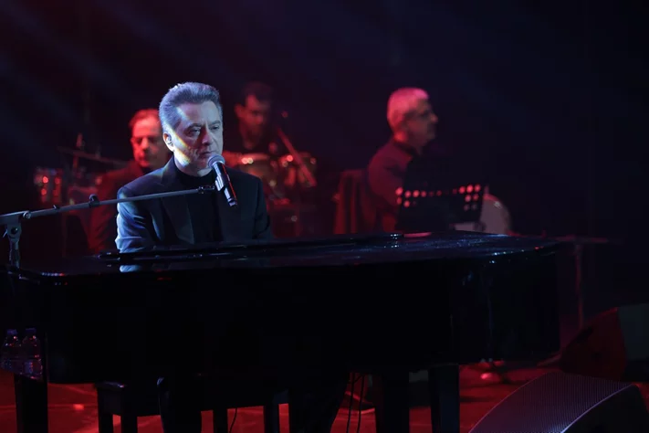 Marwan Khoury at Casino du Liban