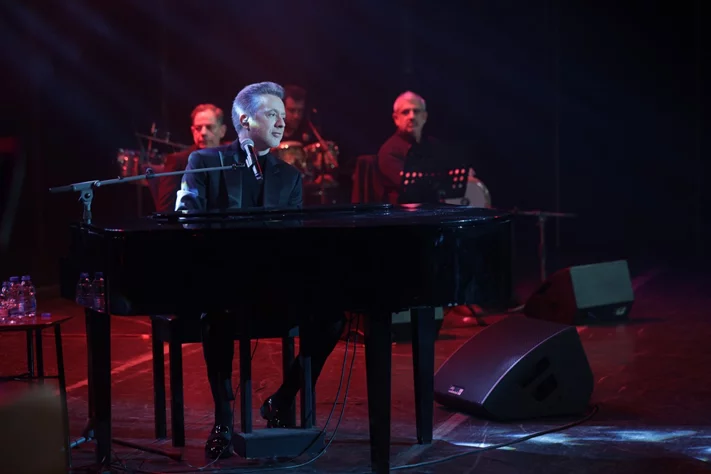 Marwan Khoury at Casino du Liban