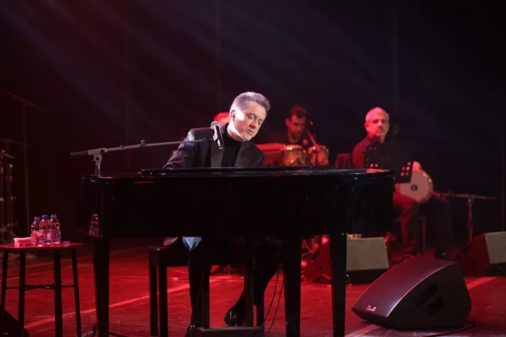Marwan Khoury at Casino du Liban