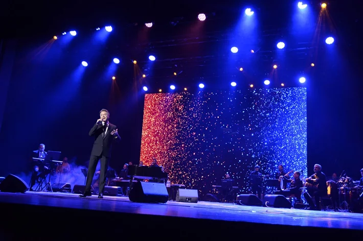 Marwan Khoury at Casino du Liban