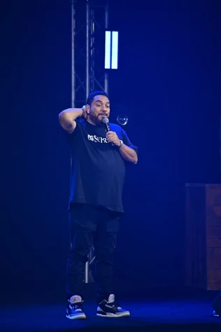 Mo Amer at Beirut Hall