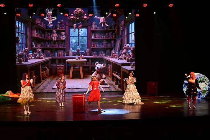 PINOCCHIO and FRIENDS - Winter Edition