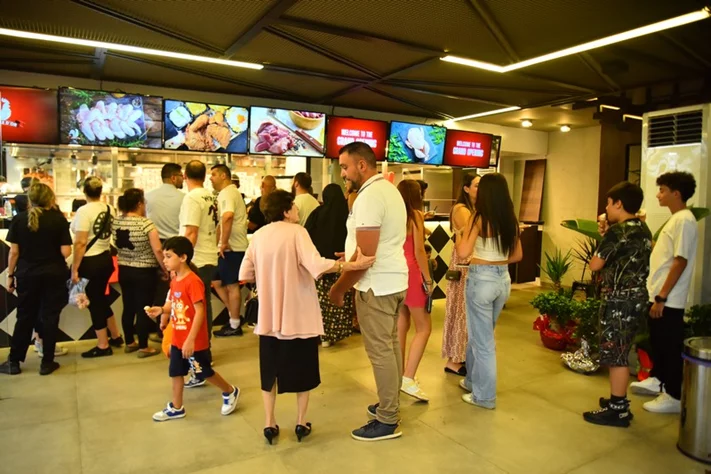 Grand Opening of Poule D'or at Kfarsaroun Koura