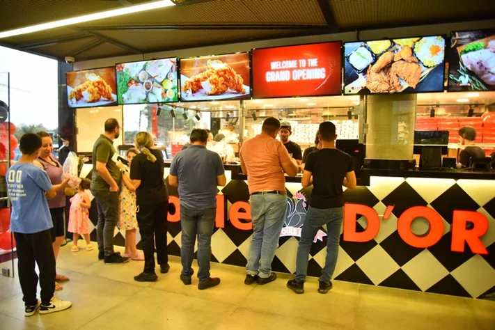 Grand Opening of Poule D'or at Kfarsaroun Koura