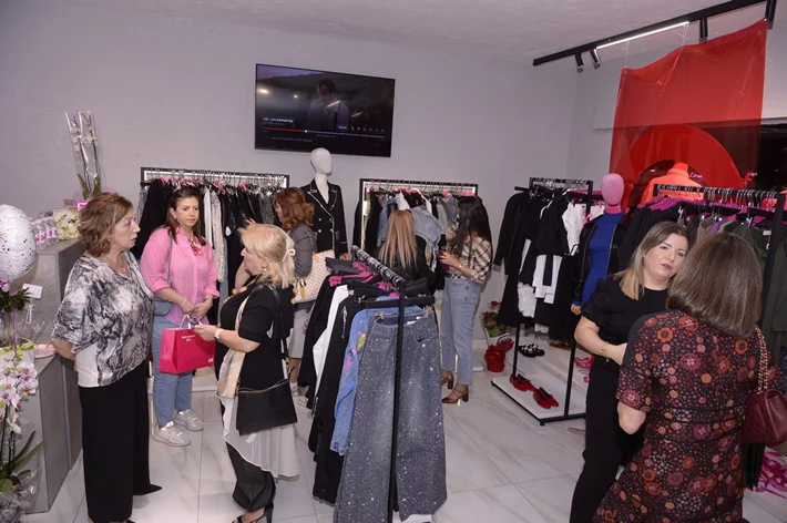 Opening of Quatre Epingles