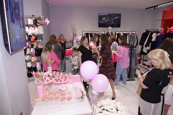 Opening of Quatre Epingles