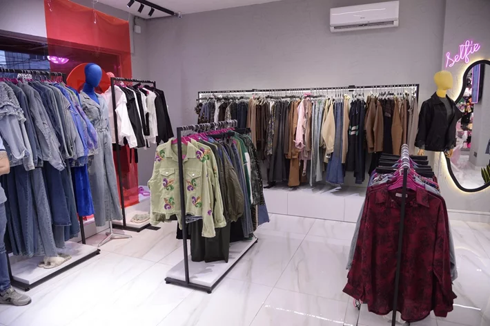 Opening of Quatre Epingles