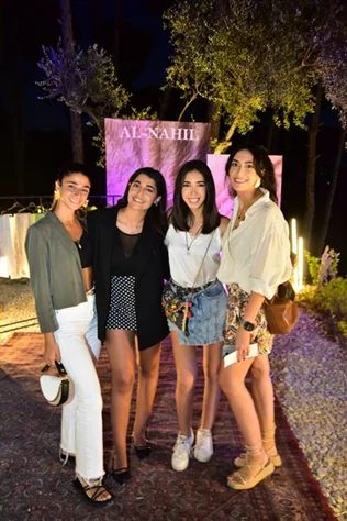 Mañana Al-Nahil Collection at Retro Village