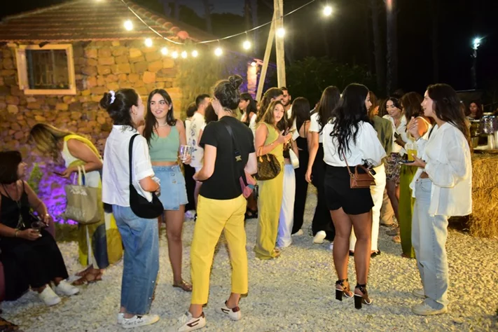 Mañana Al-Nahil Collection at Retro Village