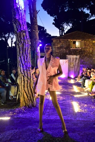 Mañana Al-Nahil Collection at Retro Village