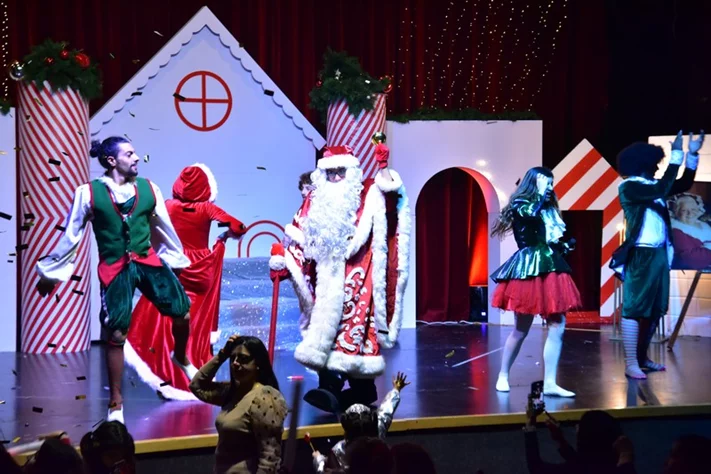 Opening of Santa's Factory at Sagesse Theater