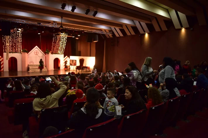 Opening of Santa's Factory at Sagesse Theater