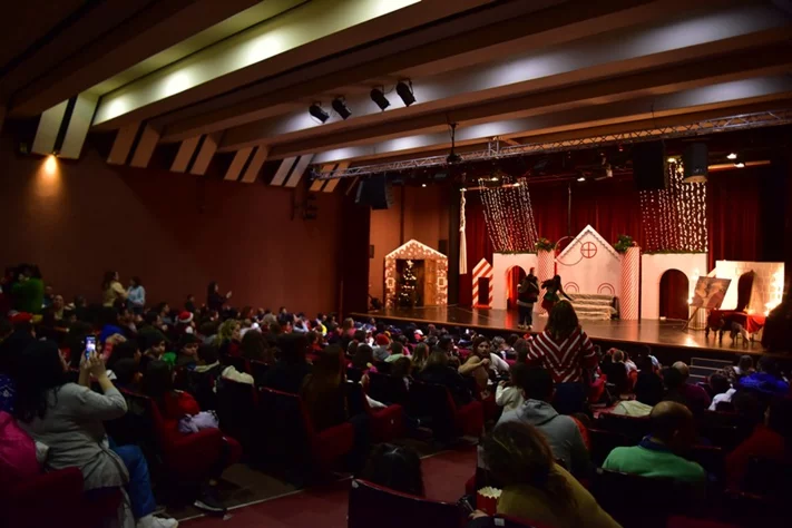 Opening of Santa's Factory at Sagesse Theater