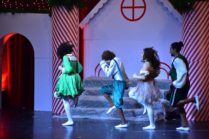 Opening of Santa's Factory at Sagesse Theater