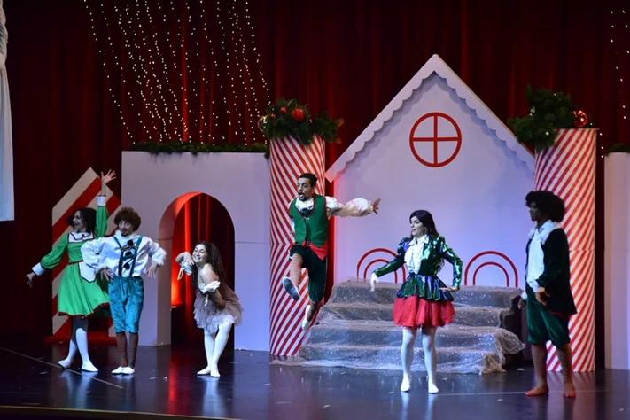 Opening of Santa's Factory at Sagesse Theater