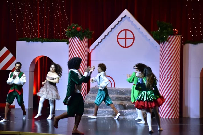 Opening of Santa's Factory at Sagesse Theater