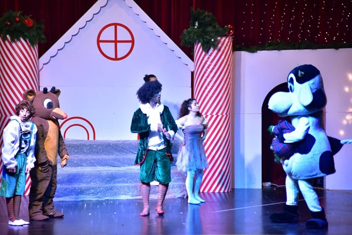 Opening of Santa's Factory at Sagesse Theater