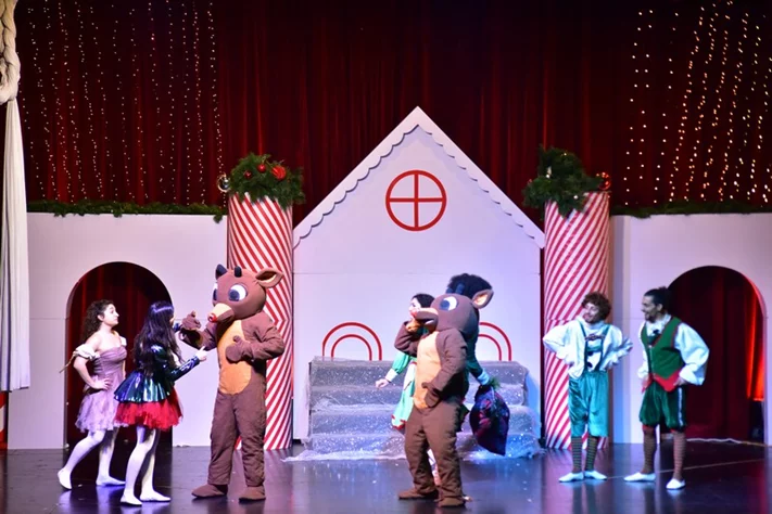 Opening of Santa's Factory at Sagesse Theater