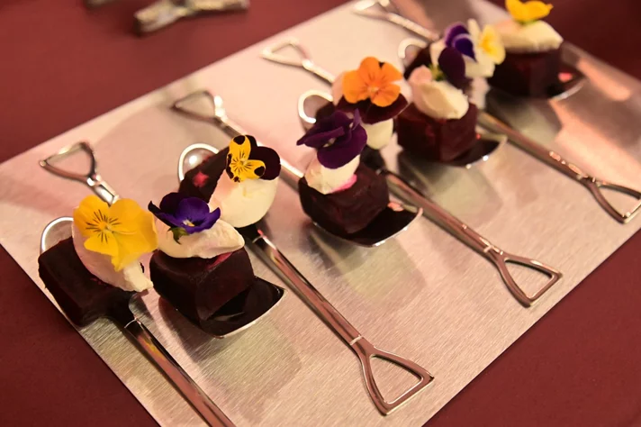 L'amour a la Table at Seravie