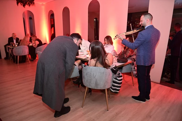 L'amour a la Table at Seravie