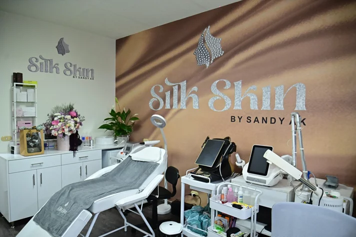 Grand Opening of Silk Skin