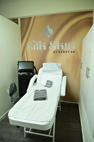 Grand Opening of Silk Skin