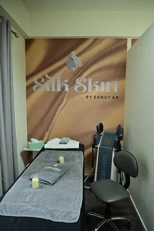 Grand Opening of Silk Skin