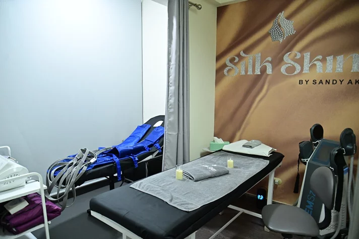 Grand Opening of Silk Skin