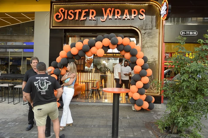 Opening of Sister Wraps at Jal El Dib